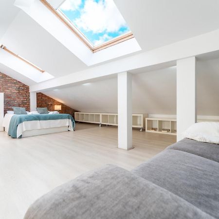 Loft En Calle Emblematica By Urbanhosting Сантандер Экстерьер фото